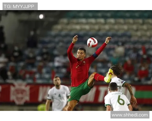 南京篮球队在世界杯预选赛中以68分稳居积分榜首位，表现抢眼